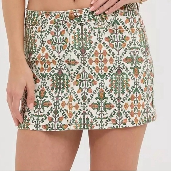 Wrangler Dresses & Skirts - Wrangler Floral Printed Denim Mini Skirt Boho Western High Rise Women size 12